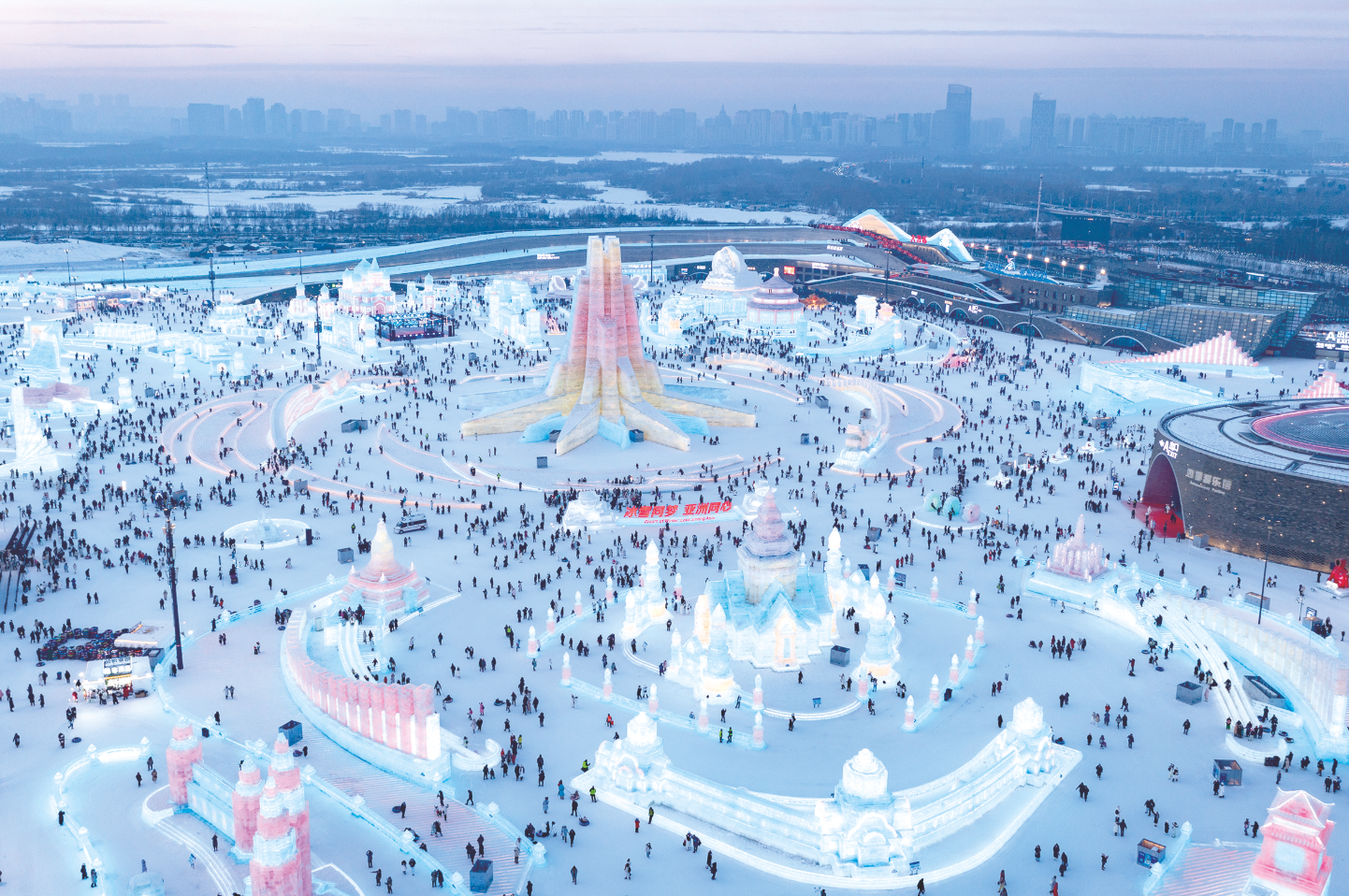 微信图片_20250425091148 “冰雪旅游经济”井喷,催生住宿业新机遇!插图